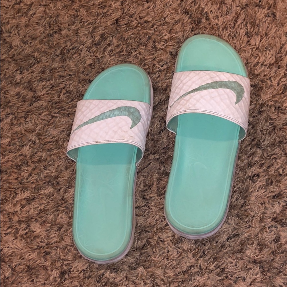Nike slides